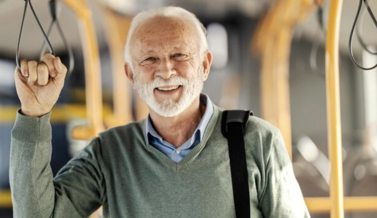 Pane, chcete si sednout?