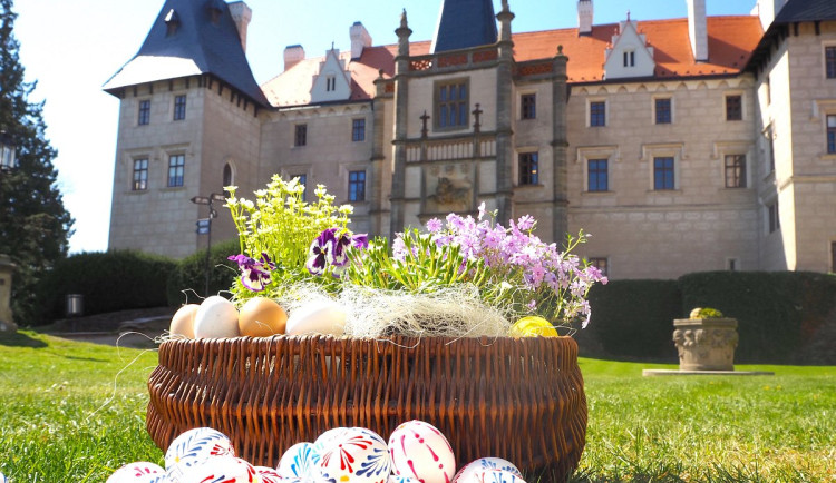 Hrady a zámky se otevřely veřejnosti. Na co se mohou návštěvníci letos těšit?