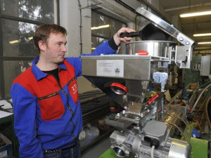 Výroba plastové náplně pro 3D tiskárny