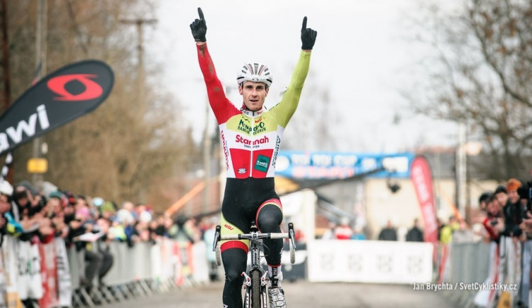 Cyklista na cílové rovince