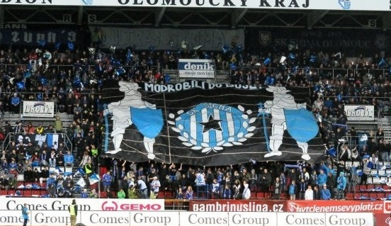 Na utkání s Plzní přišlo přes 5800 diváků. Foto: www.sigmafotbal.cz