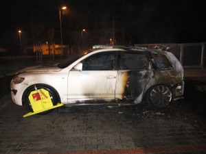 V noci někdo zapálil auto, škoda je 1,5 milionu korun
