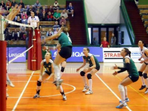 Volejbalistky bronz3