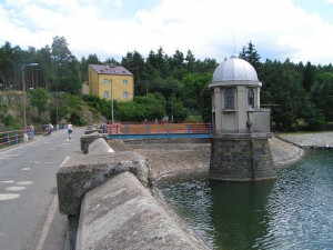 Voda v Plumlovské přehradě se podle hygieniků zlepšila