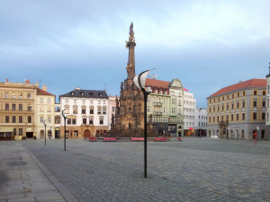 Soud zakázal lampy UrbanStar, na náměstí v Olomouci zatím nesmí