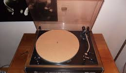 historický gramofon