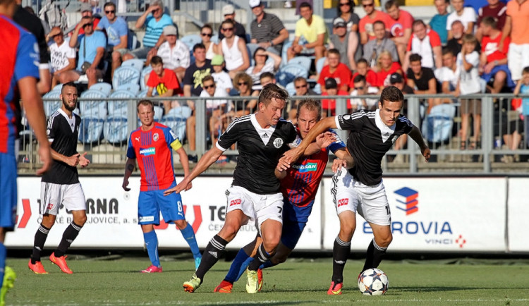 Z plzeňského diktátu dostalo Dynamo čtyřku