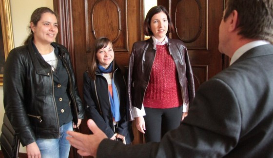 Oděsanky Anastasija Fialkovská, Olha Nestěrenková a Juliana Kichajová dnes navštívily rektora. Foto: Pavel Konečný, www.upol.cz