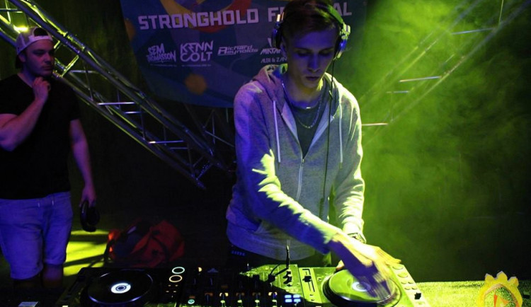 Warm - up festivalu Stronghold