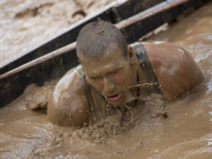 Bahno, svaly a krev - v Litovli se o víkendu poběží extrémní závod Spartan Race
