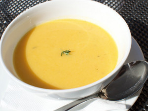 Mrkvový krém s tymiánem