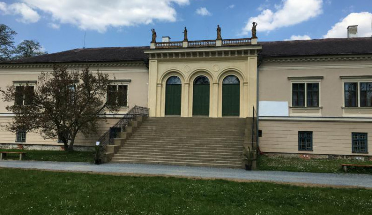 Zámek Čechy pod Kosířem