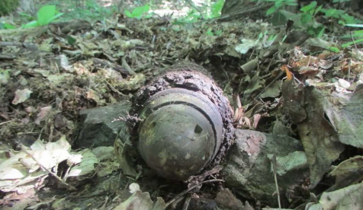 72 mm granát nalezený u Oskavy