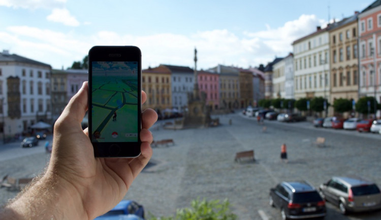 Pozor na to, kam šlapete, olomoucké ulice jsou plné Pokémonů