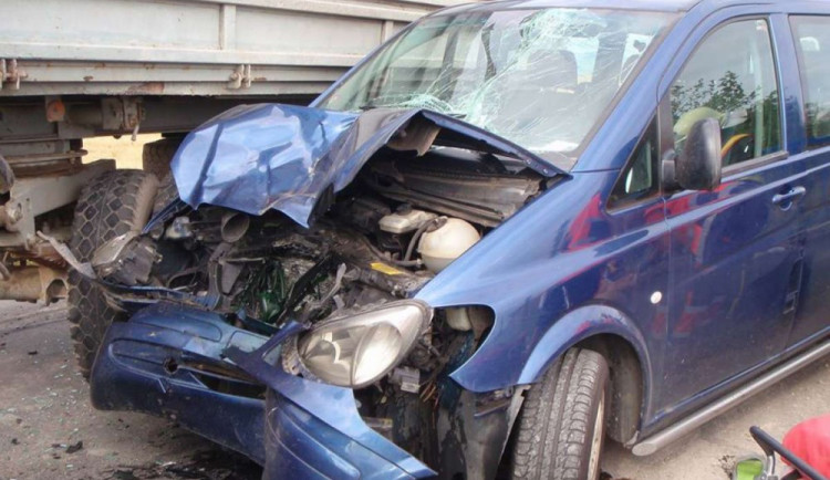 V úterý se staly v Olomouckém kraji hned dvě nehody, při kterých se srazilo auto s traktorem