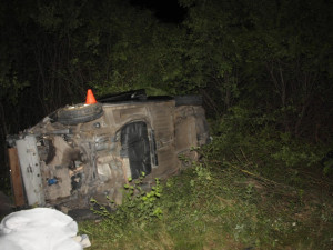 Na dálnici u Nedvězí havaroval polský řidič se svým autem, čtyři zranění