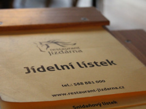 Restaurant Jízdárna nabírá do svého týmu kuchaře. Kontaktovat je můžete prostřednictvím formuláře v článku