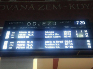 AKTUÁLNĚ: Mezi Grygovem a Olomoucí srazil rychlík člověka, vlaky nabírají zpoždění