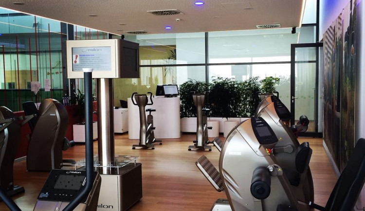 Cvičení na strojích milon circle je opravdu efektivní