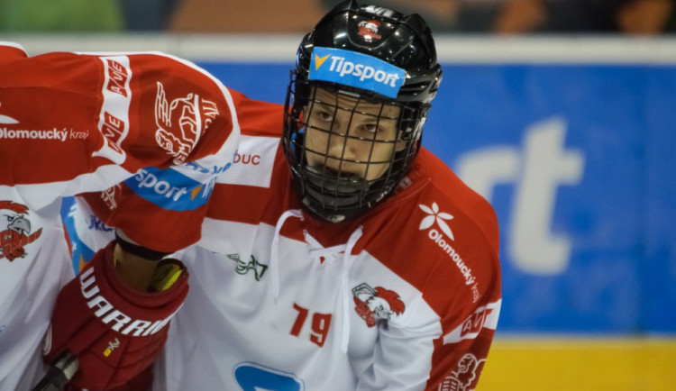 Jakub Galvas během jednoho z letošních zápasů extraligy | Foto: Karolina Martinková, hc-olomouc.cz