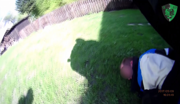 VIDEO: Policisté během jednoho týdne zadrželi tři distributory drog