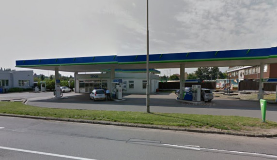 Benzina na ulici Ladova