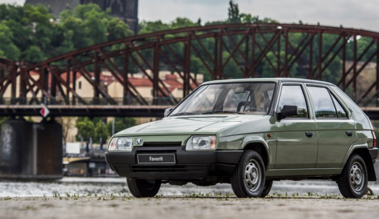 Legendární "Fáčko" slaví 30. narozeniny. Novinka na trhu tehdy vyšla na osmadvacet průměrných výplat