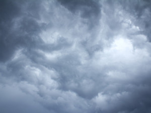 POČASÍ NA PÁTEK: Přes den bude přibývat oblačnosti, na většině území kraje čekejte déšť
