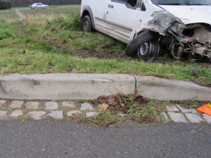 Opilý řidič havaroval se svým autem před Sv. Kopečkem, měl v sobě 2,62 promile