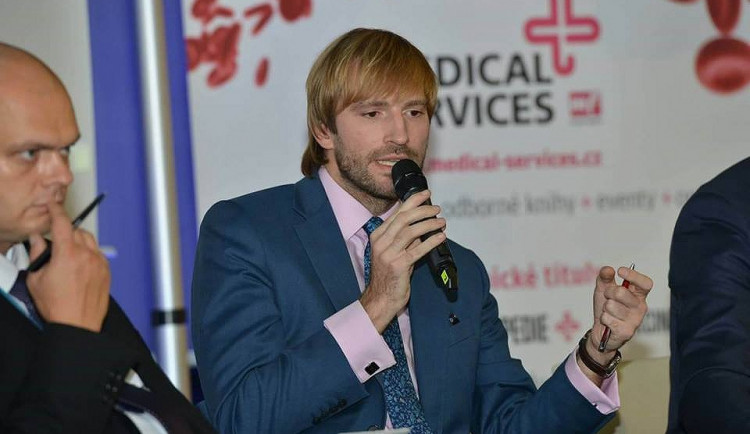 Nejmladší Babišův ministr je z Budějc a bude šéfovat bouřlivému resortu zdravotnictví