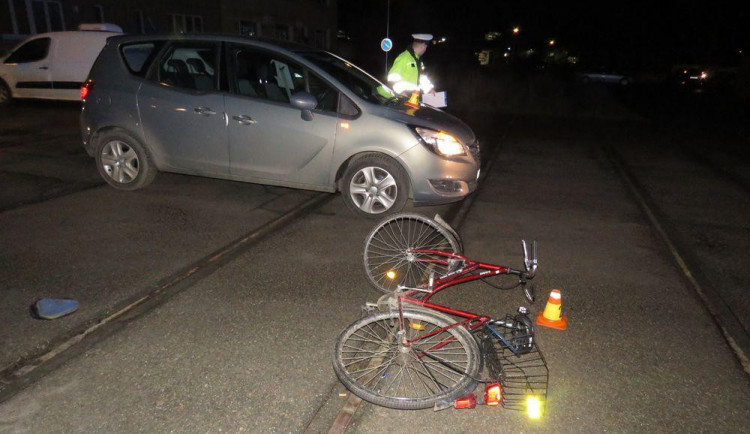 Srážka cyklistky s automobilem