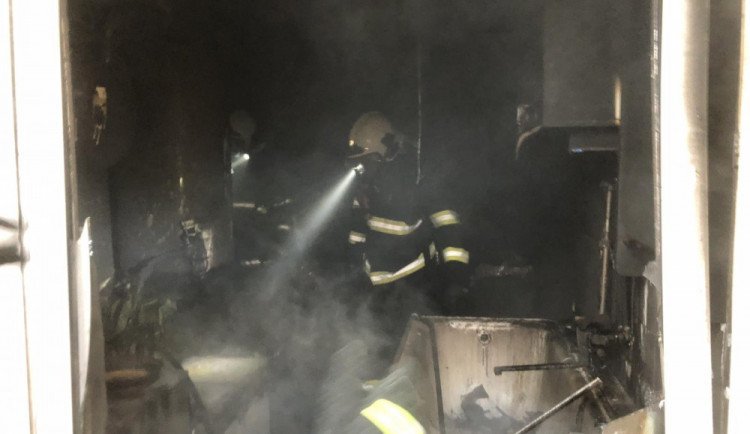 V rodinném domě na Olomoucku hořelo, škody jdou do statisíců