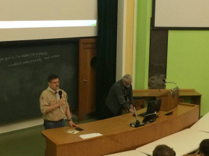 Lumír Kantor promluvil na setkání skautů bez lilie, tedy těch, kteří se narodili v 70. a 80. letech, kteří byli omezení tehdejším režimem