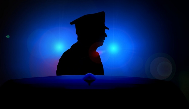 Policisté dopadli šest lidí, kteří na Přerovsku prodávali drogy