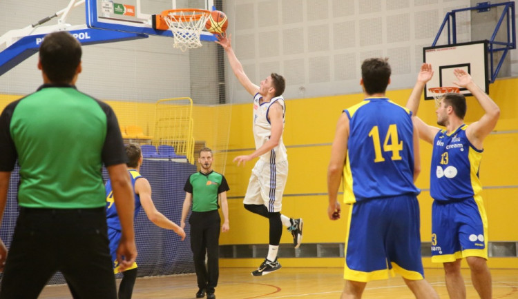 Olomoucké basketbalové derby se blíží. V neděli se střetnou Basketbal Olomouc a SK UP Olomouc