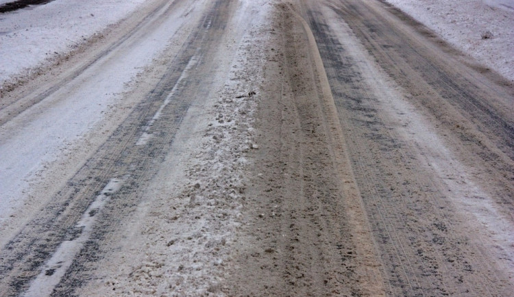 icy-roads-567721_1280
