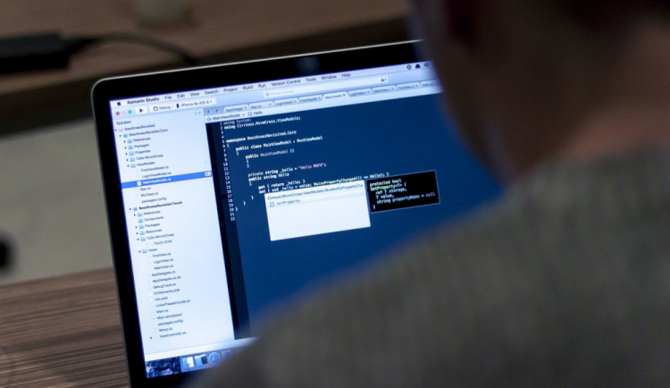 Olomoucká univerzita podpoří rozvoj studia informatiky. Odborníků na IT je totiž stále málo
