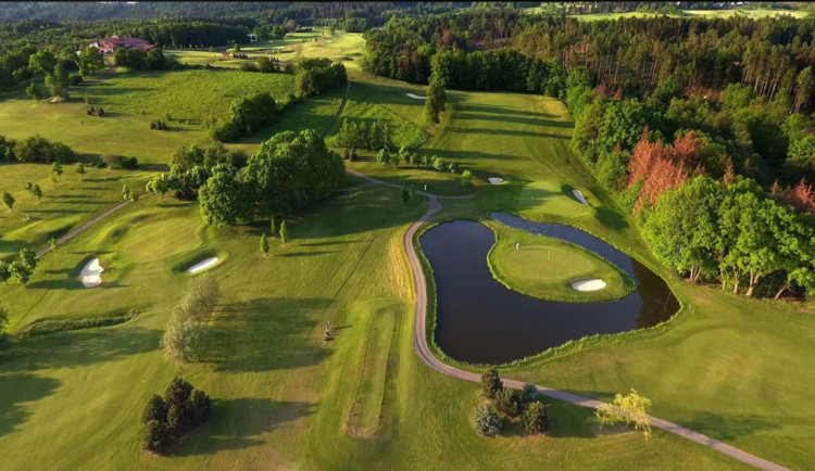 SOUTĚŽ: Vyhrajte celodenní vstup do Golf Resort Olomouc