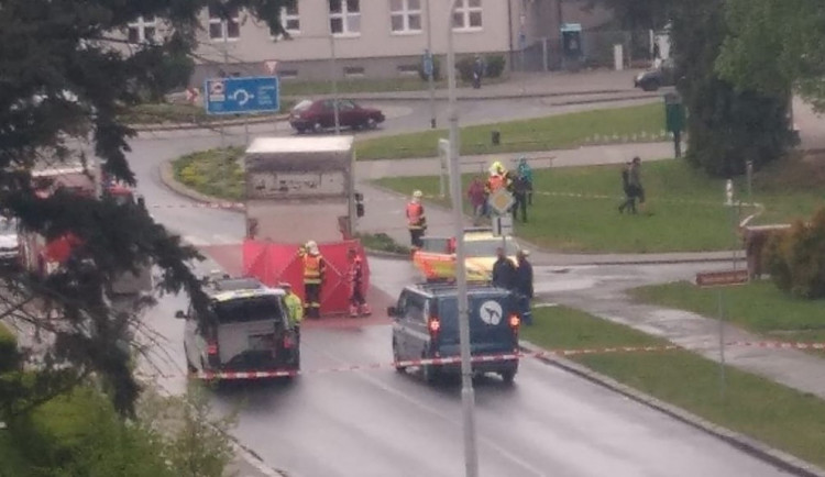 Policie hledá svědky nehody, při které dnes zemřela seniorka