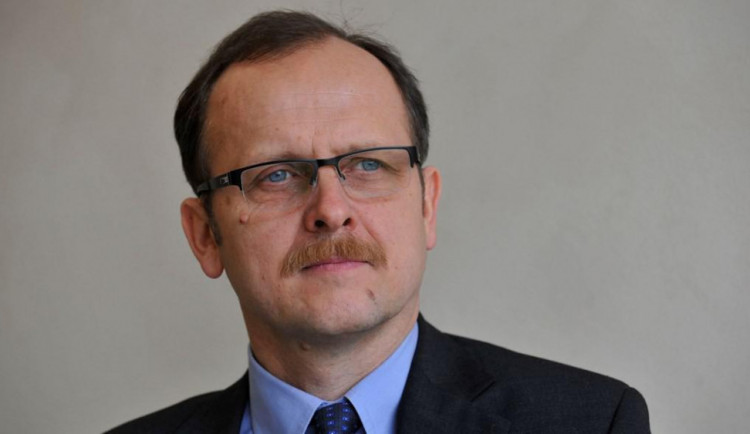 Odmítám jakékoli pochybení, říká odvolaný ředitel Muzea umění Soukup. Staněk mu vytýká předražené zakázky