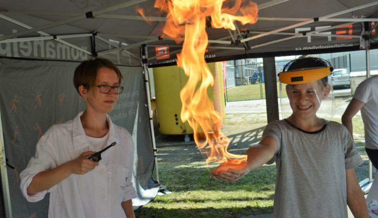 Pokusy v režii expertů z olomoucké Pevnosti poznání.