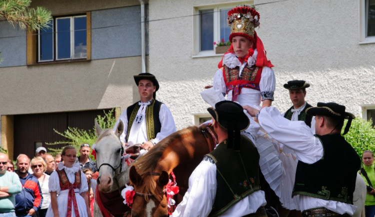 Jízda králů v Doloplazech nabídne krojovanou mši, koncert Věrovanky a jarmark