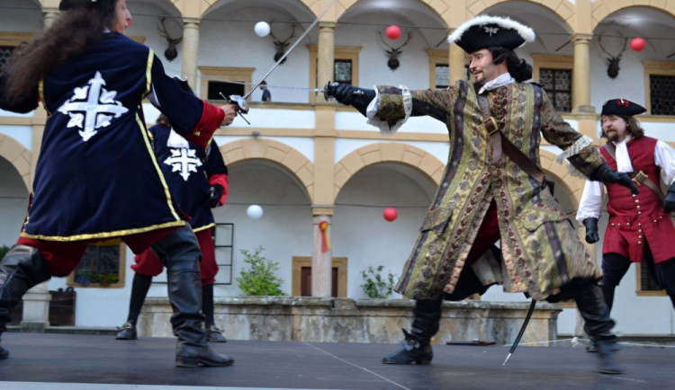 VÍKEND PODLE DRBNY: Užijte si barokní slavnosti, zhlédněte závod crossfiterů nebo zajděte na hrad Šternberk