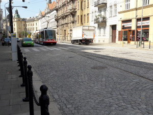 FOTO/VIDEO: Provoz v Palackého ulici je v normálu. Silnice je opravena