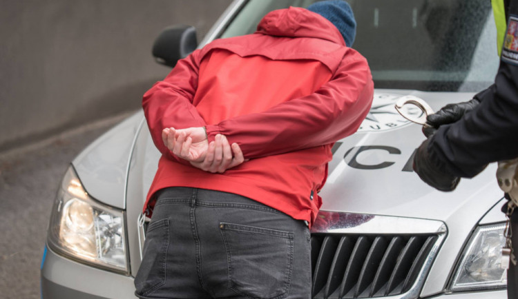 Dvojice mužů vykrádala trezory, zloději způsobili škodu za čtyři miliony korun