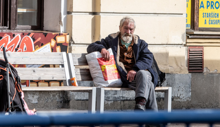 U bezdomovců je běžná hladina alkoholu přes tři promile, říká mluvčí strážníků David Štýfal