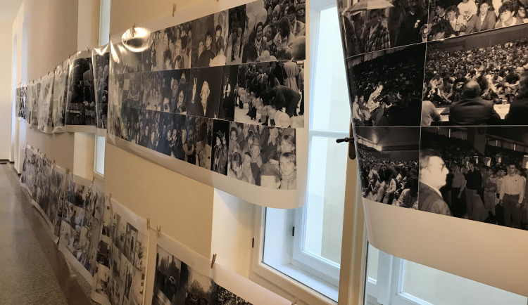 FOTO: Filozofická fakulta si Okupační stávkou 2019 připomněla 30 let od sametové revoluce