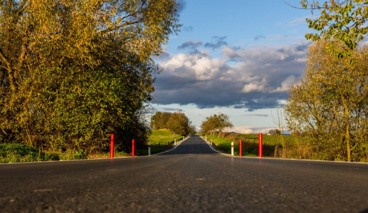 kraj-ma-novy-rozpocet-vice-penez-pujde-na-platy-i-na-dopravu