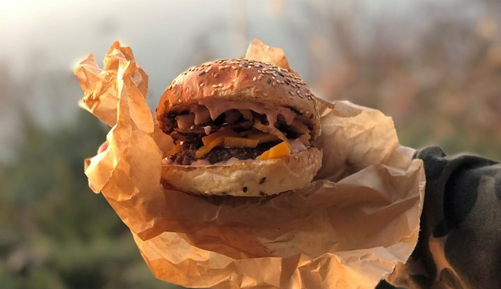 VÍKEND PODLE DRBNY: Hokej, burgery a divadlo