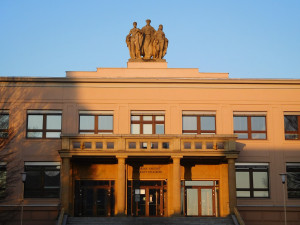 sousoší na Teoretických ústavech LF UP